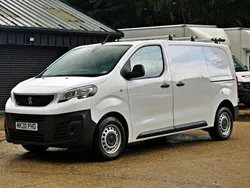 White Used 2020 Peugeot Expert Van | £8,995 (Good price)