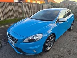 Blue Used 2014 Volvo V40 R-Design Hatchback | £2,995 (Fair price)
