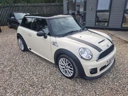 White Used 2013 Mini Cooper S Hatch Hatchback | £7,895 (Fair price)