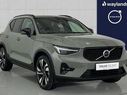 Green Used 2025 Volvo XC40 Ultra SUV | £39,591 (Expensive)