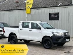 White Used 2019 Toyota HiLux Active Pickup | £15,990 (Super price)