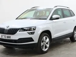 White Used 2020 Skoda Karoq SE SUV | £13,348 (Fair price)