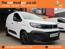 White Used 2024 Vauxhall Combo S MPV | £12,790 (Good price)