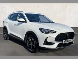 White Used 2024 MG HS SE SUV | £19,999 (Fair price)