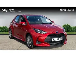 Red Used 2023 Toyota Yaris Hybrid Hatchback | £18,335 (Fair price)
