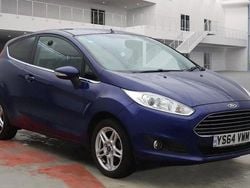 Blue Used 2015 Ford Fiesta Zetec Hatchback | £5,750 (Good price)