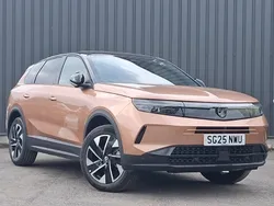 Bronze New 2025 Vauxhall Grandland X Ultimate SUV | £31,998 (Fair price)