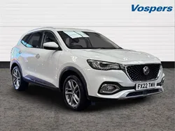 White Used 2022 MG HS Excite SUV | £12,990 (Fair price)