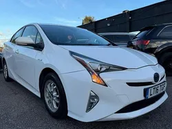 White Used 2016 Toyota Prius Active Hatchback | £7,399 (Fair price)
