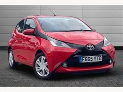 Red Used 2015 Toyota Aygo x-press Hatchback | £7,350 (Fair price)