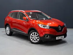 Red Used 2017 Renault Kadjar Dynamique SUV | £7,998 (Fair price)