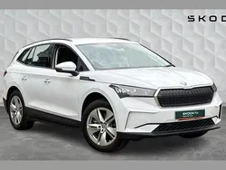 White New 2025 Skoda Enyaq iV SUV | £24,027 (Fair price)