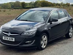 Black Used 2014 Vauxhall Astra SRi Hatchback | £3,399 (Fair price)