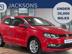 Red Used 2015 VW Polo SE Hatchback | £9,950 (Fair price)