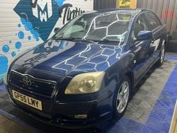 Blue Used 2005 Toyota Avensis T3 Hatchback | £2,750 (Fair price)