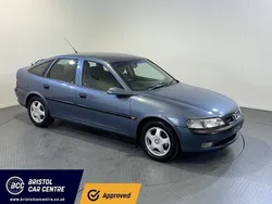 Blue Used 1998 Vauxhall Vectra Hatchback | £2,940