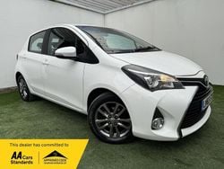 White Used 2015 Toyota Yaris Multidrive S Hatchback | £6,995 (Super price)