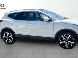 White Used 2018 Nissan Qashqai S SUV | £12,995 (Fair price)