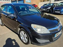 Black Used 2007 Vauxhall Astra Club Hatchback | £1,500