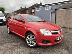Red Used 2007 Vauxhall Tigra Sport Cabriolet | £1,995 (Super price)