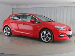 Red Used 2015 Vauxhall Astra Edition Hatchback | £3,249 (Fair price)