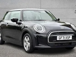 Black Used 2021 Mini Cooper Classic Hatchback | £15,495 (Fair price)