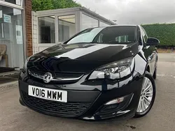 Black Used 2016 Vauxhall Astra Excite Hatchback | £7,095 (Fair price)