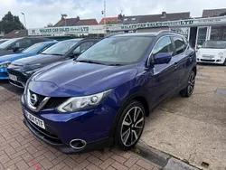 Blue Used 2014 Nissan Qashqai Tekna SUV | £8,995 (Fair price)