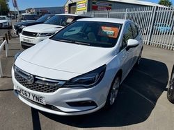 White Used 2017 Vauxhall Astra SRi Hatchback | £7,995 (Fair price)