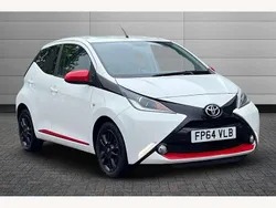 White flash Used 2015 Toyota Aygo x-press Hatchback | £5,799 (Fair price)