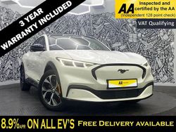 White Used 2022 Ford Mustang Mach-E Standard Range SUV | £22,195 (Fair price)