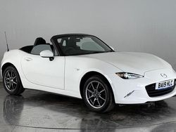 White Used 2019 Mazda MX5 Cabriolet | £12,250 (Super price)