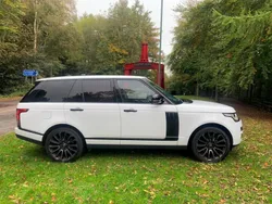 White Used 2015 Land Rover Range Rover Vogue SUV | £19,999 (Super price)