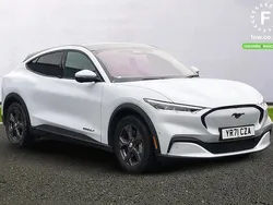 White Used 2021 Ford Mustang Mach-E Extended Range SUV | £21,099 (Fair price)