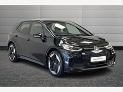 Black Used 2025 VW ID.3 Pro Hatchback | £27,490 (Expensive)