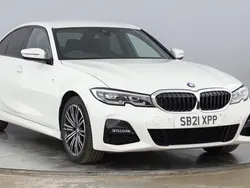 White Used 2021 BMW 330e M Sport | £21,281 (Good price)