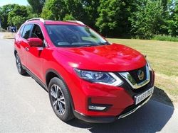 Red Used 2019 Nissan X-Trail N-Connecta SUV | £18,998 (Fair price)