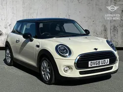 White Used 2018 Mini Cooper Hatch Hatchback | £10,860 (Good price)