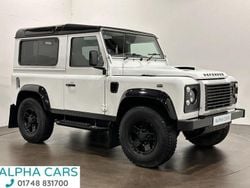 White Used 2015 Land Rover Defender SUV | £32,995 (Fair price)