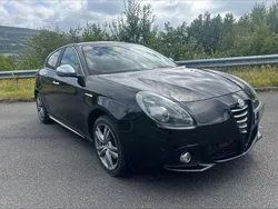 Black Used 2014 Alfa Romeo Giulietta Exclusive Hatchback | £5,699 (Fair price)