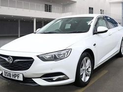 White Used 2018 Vauxhall Insignia SRi Hatchback | £8,700 (Fair price)