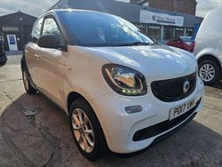 White Used 2017 Smart ForFour Passion Hatchback | £5,995 (Fair price)