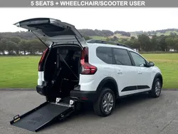 White Used 2023 Dacia Jogger Expression MPV | £16,999 (Fair price)
