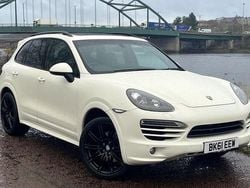 White Used 2011 Porsche Cayenne SUV | £12,999 (Expensive)