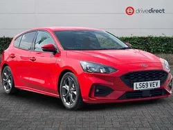Paint solid Used 2019 Ford Focus ST-Line Hatchback | £10,300 (Fair price)