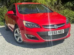 Red Used 2015 Vauxhall Astra SRi Hatchback | £4,495 (Super price)