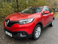 Red Used 2015 Renault Kadjar Dynamique SUV | £4,995 (Fair price)