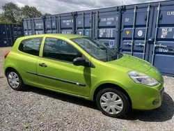 Green Used 2009 Renault Clio II Extreme Hatchback | £1,295 (Good price)
