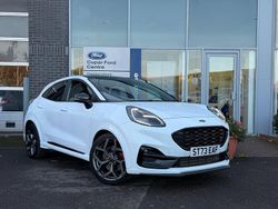White Used 2023 Ford Puma ST Hatchback | £21,995 (Fair price)