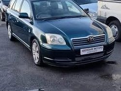 Green Used 2004 Toyota Avensis T2 Estate | £1,995 (A bit pricey)